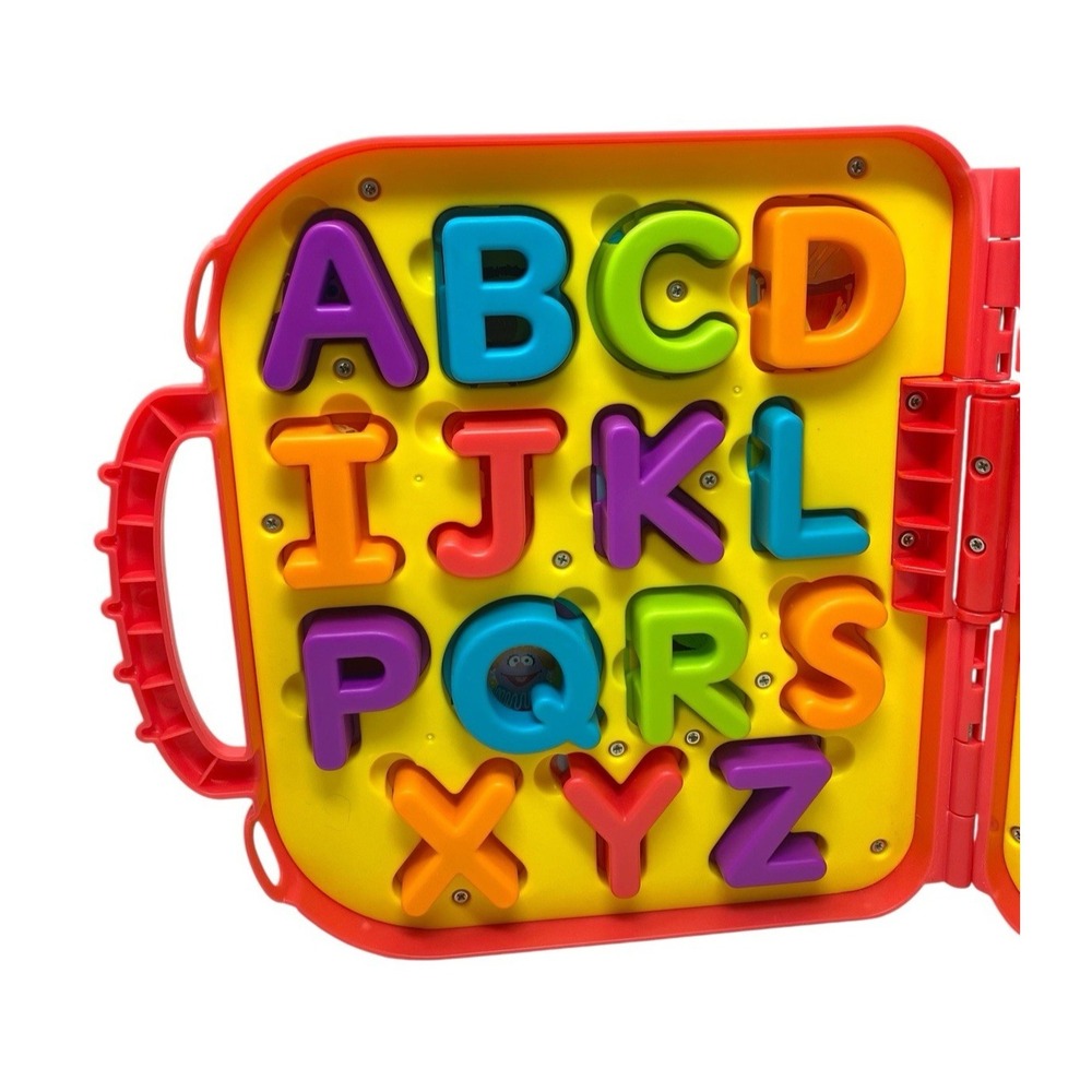 Sesame Street Elmo On The Go Letters Alphabet Learning Carry Case 2014 Hasbro - Picture 3 of 8